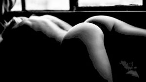 Ασημίνα Ιγγλέζου ολόγυμνη