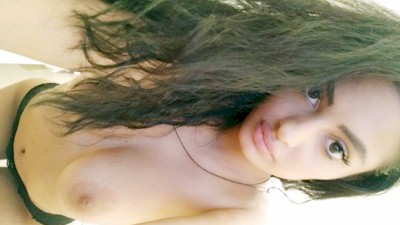 Νεαρή Ελληνικού μόντελινγκ γυμνή